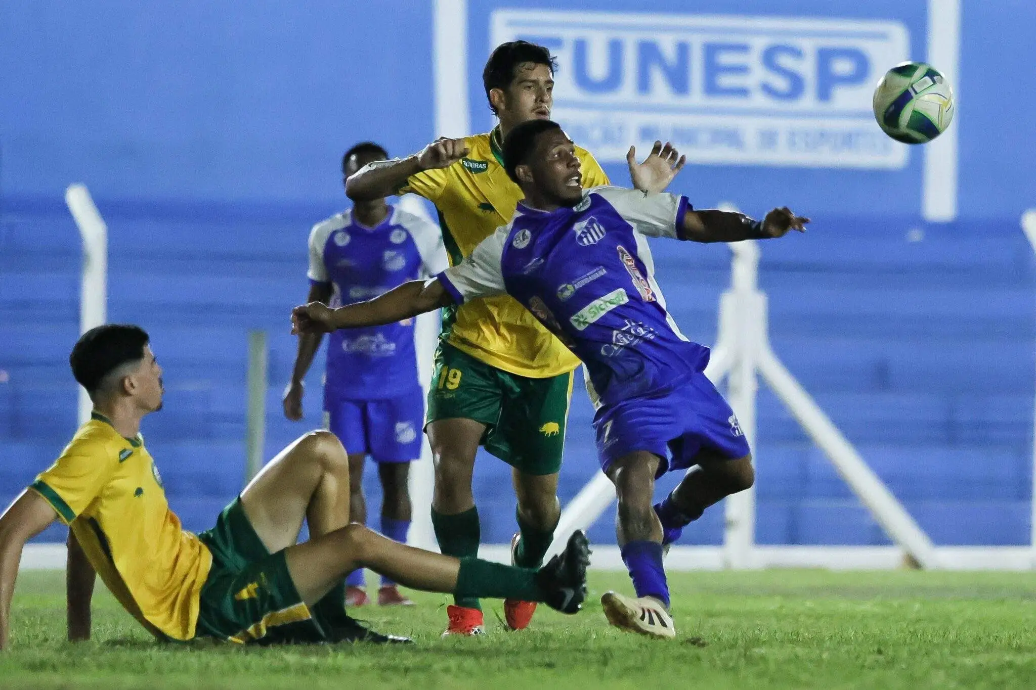 De virada, Aquidauanense vence São Gabriel do Oeste e fica perto do acesso