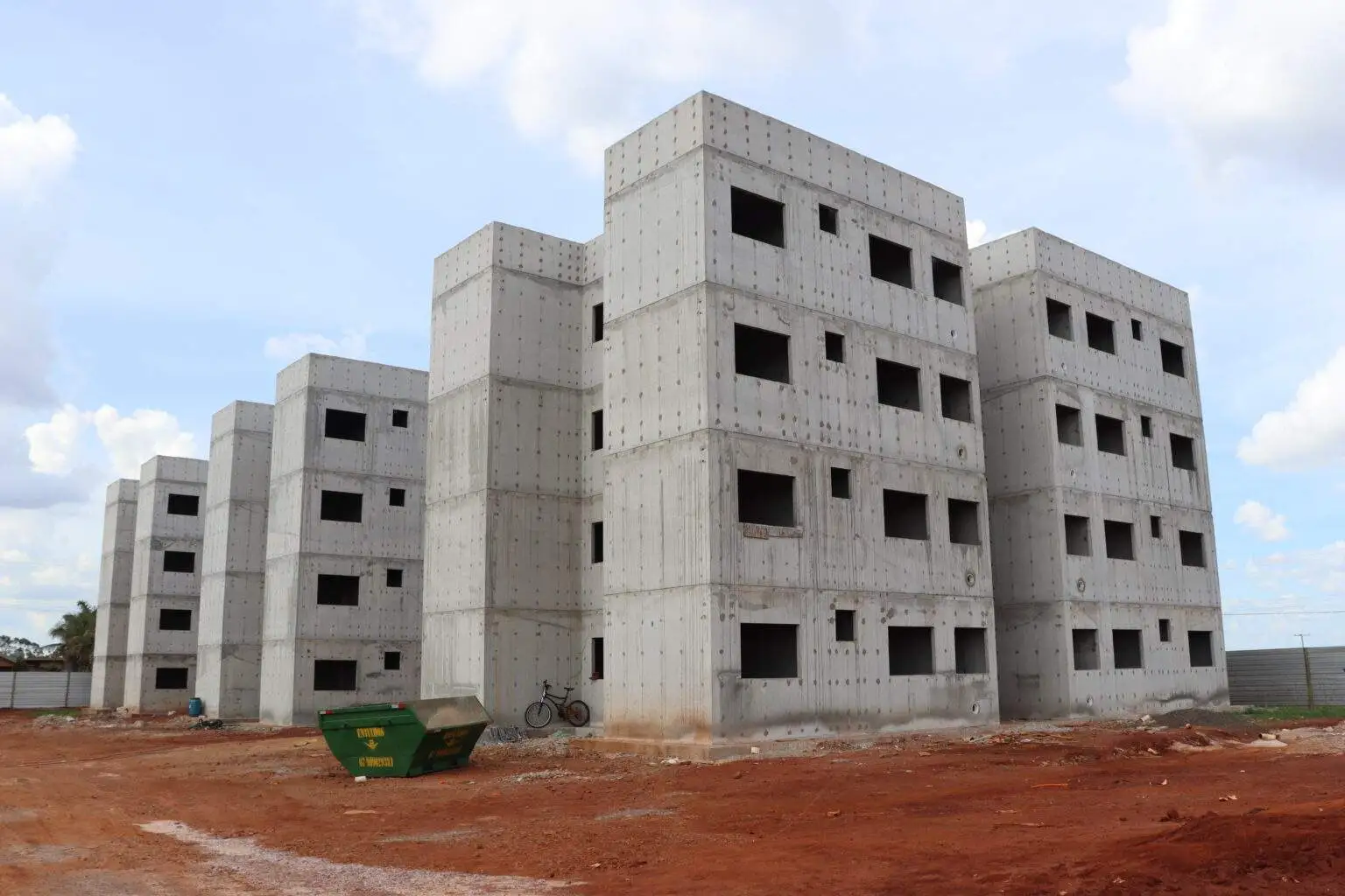 Habitação e desenvolvimento urbano avançam com ações da Câmara de São Gabriel do Oeste